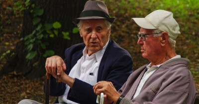 Financial abuse of elderly â€˜rampant, but invisibleâ€™, says UN expert