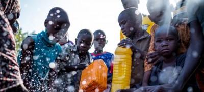 Newly displaced fleeing attacks in northeast Nigeria, top 2,000