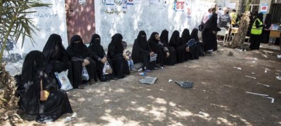 First aid in six months reaches families in western Yemen, 'timelines' slip over Hudaydah ceasefire talks