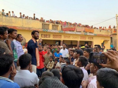 Jignesh Mevani threatens to call Gujrat Bandh if accused in Dalit-man beating incident not arrested in 24 hours