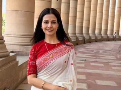 Fresh blow to Mamata Banerjee as actor Koel Mallick quits Rajya Sabha seat, meets BJP’s Bhupender Yadav