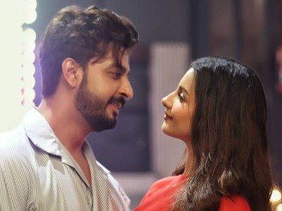 ZEE5's Prem Shots celebrates streaming success with Kolkata singles mixer