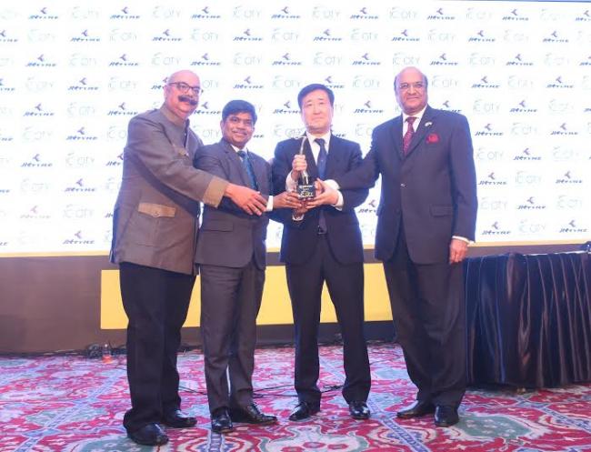 Hyundai CRETA wins Indian Car of the Year 2016 