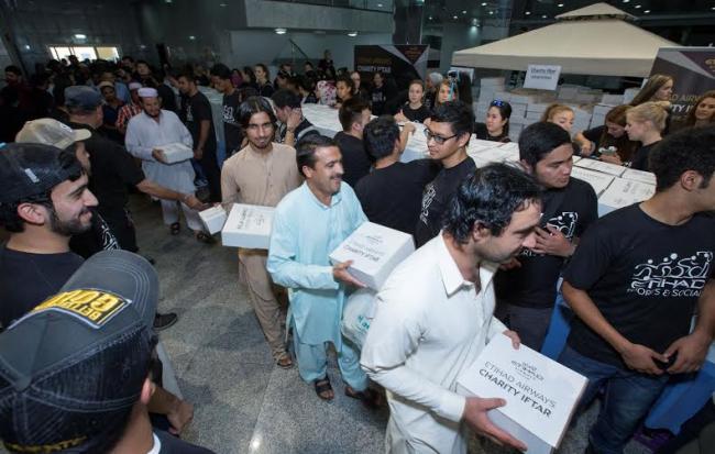 Etihad Airways hosts charity Iftar for 5,000 labourers in Abu Dhabi