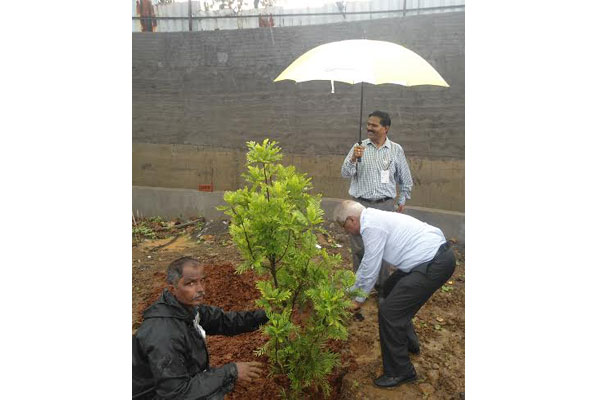 GVK MIAL contributes to state governmentâ€™s green vision on Van Mahotsav Day