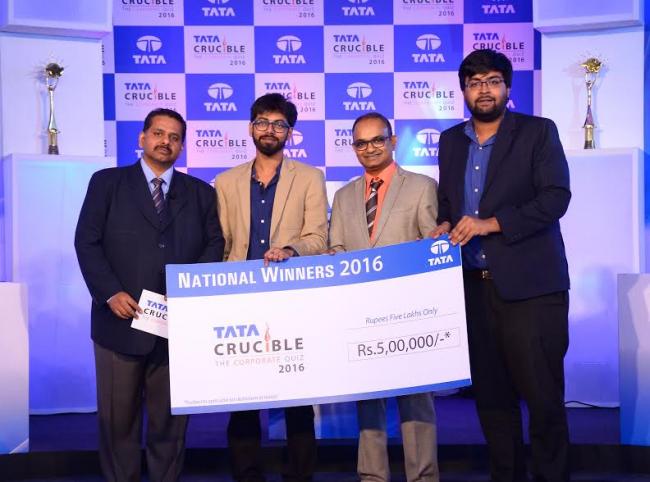 Sreshth Shah, Ankan Das from Misfits Media lift the Tata Crucible Corporate Quiz 2016 trophy