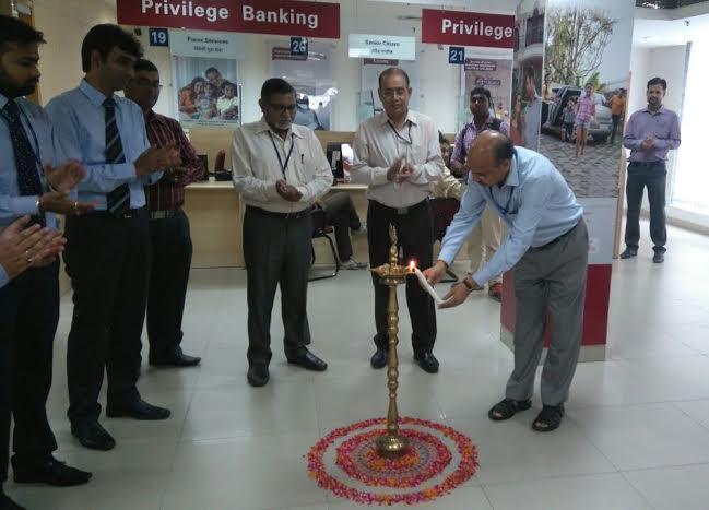 ICICI Bank organizes fifteen coin exchange melas in Lucknow
