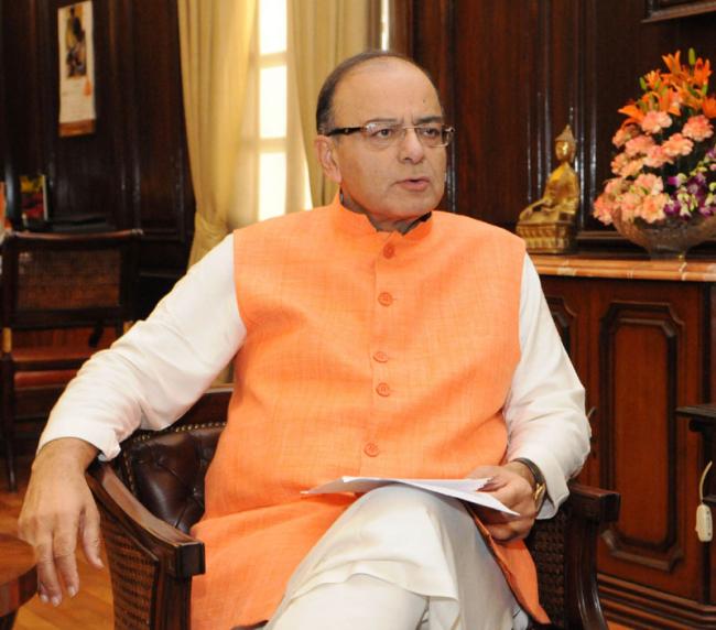 Indian economy is estimated to register 7.6% growth in FY 2015-16: Jaitley