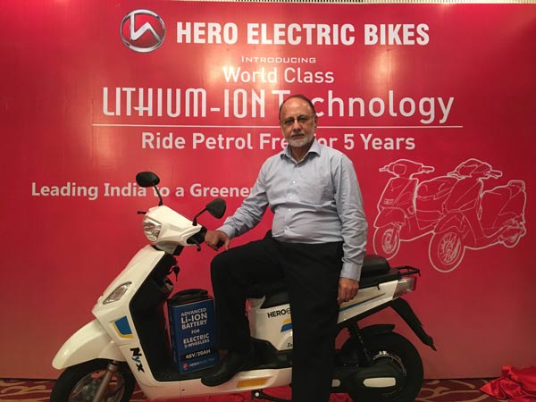 Kolkata: Hero Electric unveils Lithium-ion Battery Scooter