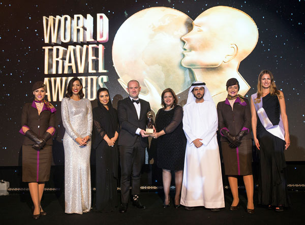 Etihad Airways flies flag of excellence at World Travel Awards 