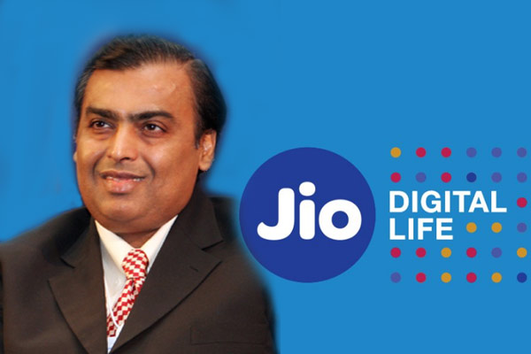 Mukesh Ambani announces launch of Jio 4G Volte Featue Phone