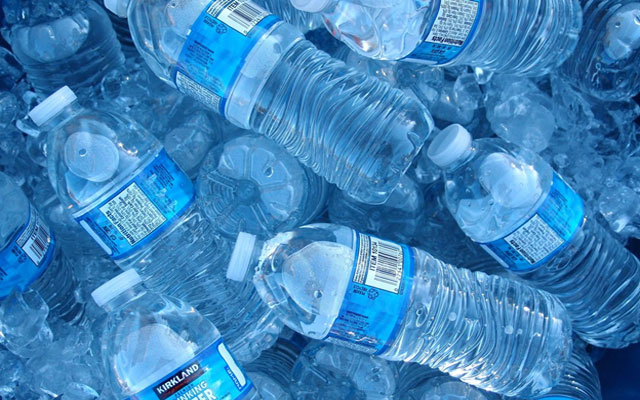SC allows hotels and restaurants to sell bottled water and packaged products over MRP