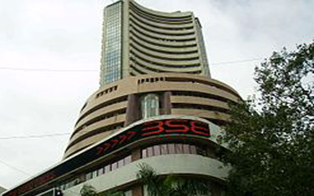Indian benchmark indices close lower on Tuesday 