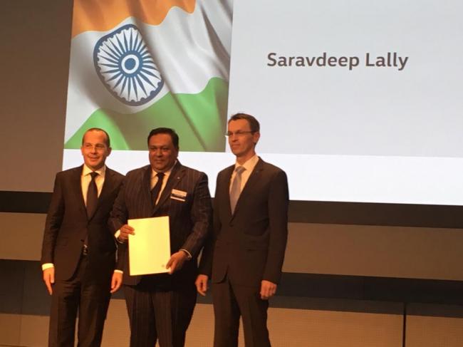 Volkswagen awards the prestigious Diamond Pin to Lally Motors from Punjab