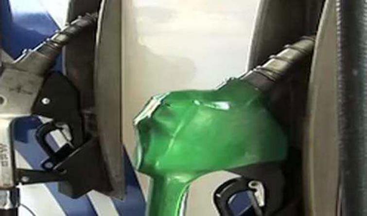 Petrol crosses Rs 78 mark; diesel gets cheaper