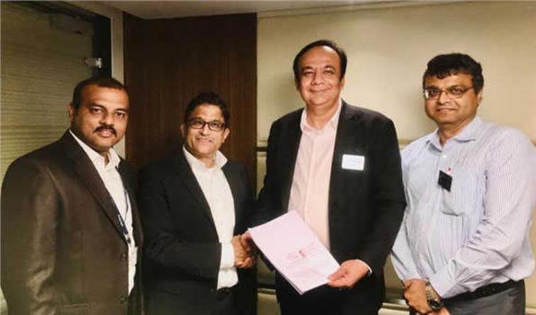 Ashok Leyland signs MoU with ICICI Bank