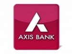 Axis Bank falls by 4.78 pc to Rs 404.75