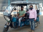Uber launches 500 E-rickshaws in Kolkata