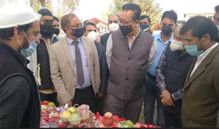 Jammu and Kashmir: Horticulture dept officer inaugurates buyer-seller meet in Srinagar
