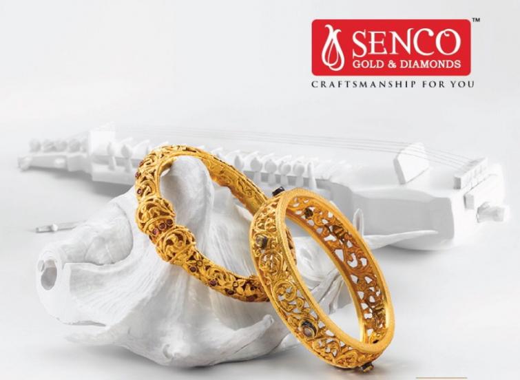 Diamond Gold Bangles at best price in Jaipur by PSJ Jewellers Private  Limited | ID: 2156836712