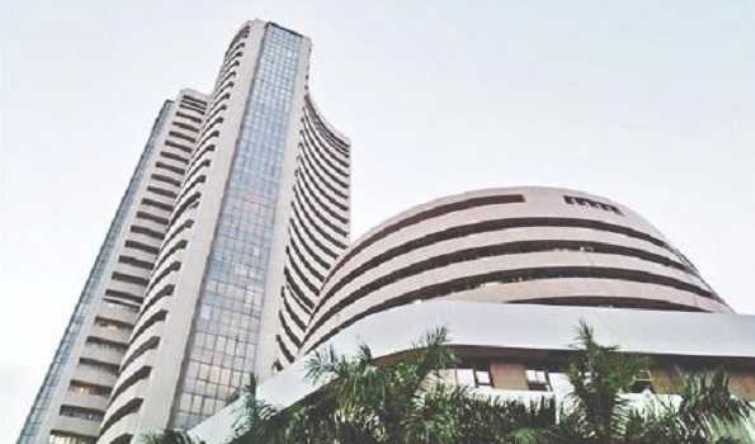 Trading halted for 45 minutes: Sensex, Nifty down