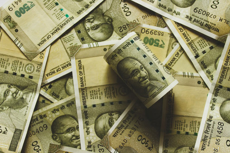 Indian Rupee closes at 74.14, 1 month weak against USD