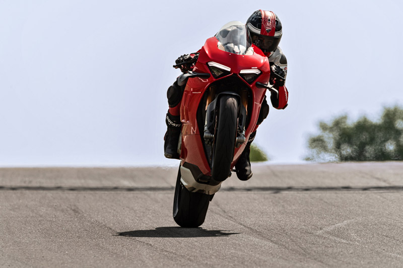 Ducati launches the much-awaited BS6 Panigale V4 and Diavel 1260 in India