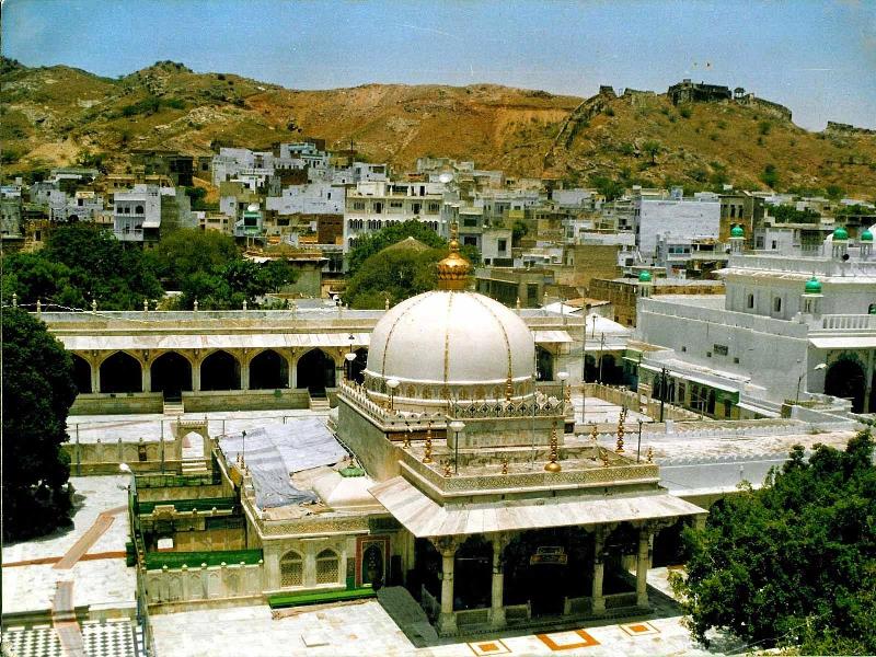 Business at Ajmer Dargah nosedives after hate speech by clerics: Report |  Indiablooms - First Portal on Digital News Management