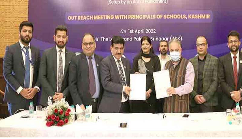 ICAI signs MoU with DSEK to promote Commerce education