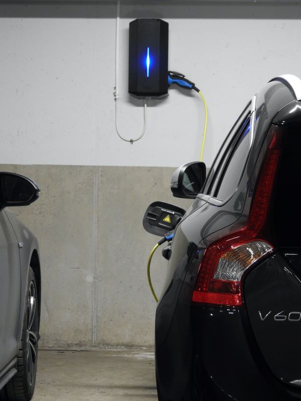 Govt issues revised guidelines to set up public EV charging stations