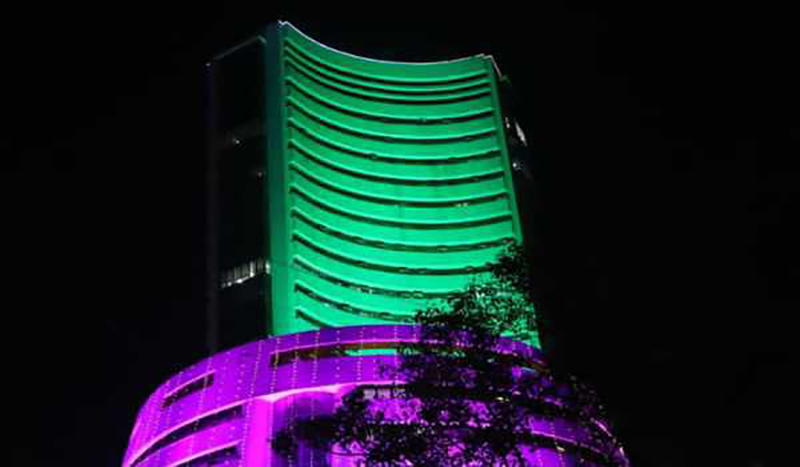 Indian Market: Sensex moves up by 275.62 pts