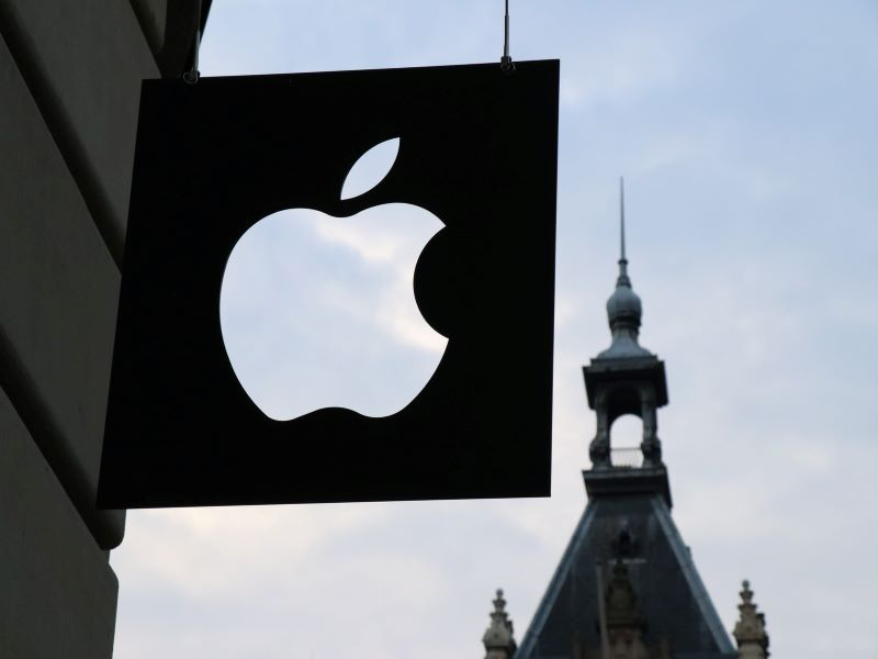 Apple plans to make India its sales engine amid record revenues in the region: Report