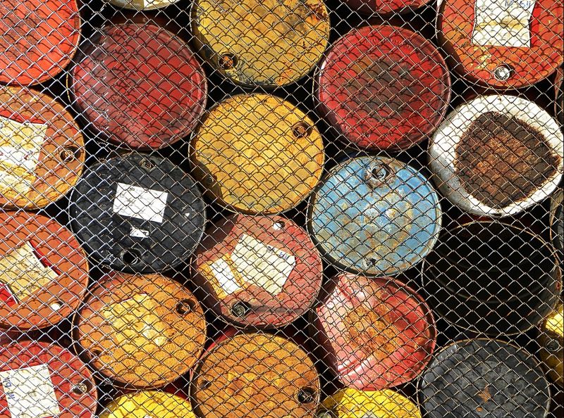 Govt raises windfall tax on petroleum crude to Rs 4,900/tonne