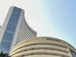 Indian market witnesses slight improvement, Sensex gains 30.99 pts to close at 71,386.21
