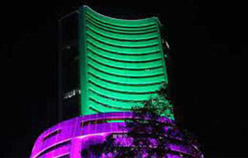 Sensex crashes 790.34 points as market closes for today