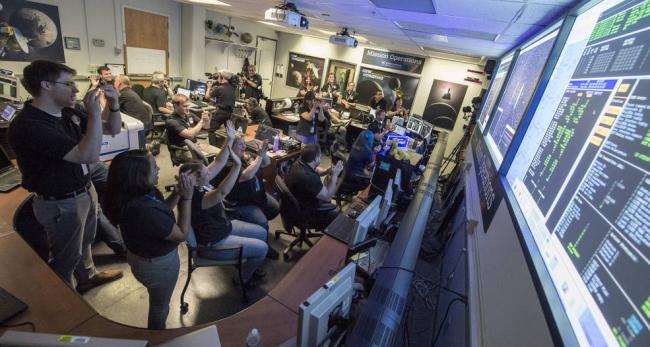 NASA's New Horizons 'Phones Home' Safe after Pluto Flyby