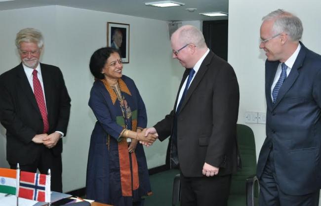 TERI, FNI and INTASAVE-CARIBSAVE sign MOU to further global partnerships for Post-2015 Climate and Development Agenda