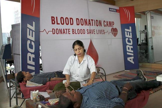 Aircel, Central Blood Bank organize â€˜Blood Donation Campâ€™ in Kolkata