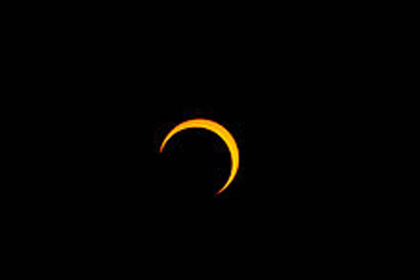 How did the 2015 Solar Eclipse affect temperatures, finds study