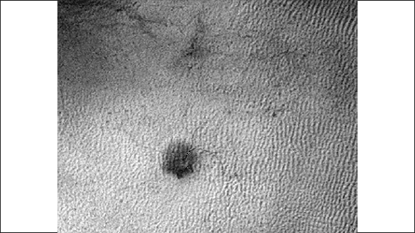 Small troughs growing on Mars may become 'Spiders'