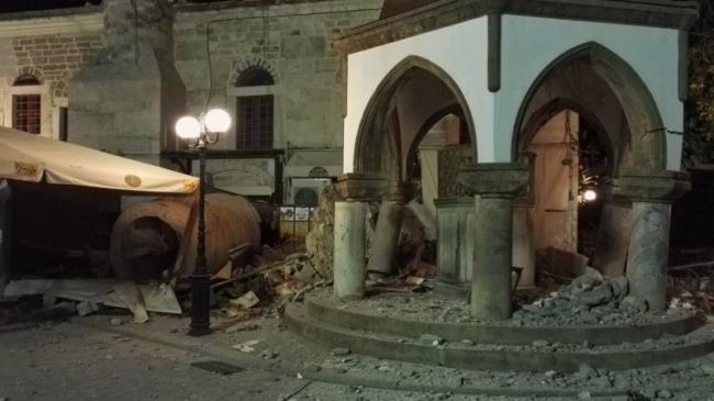 Strong quake rocks Greece and Turkey, kills 2