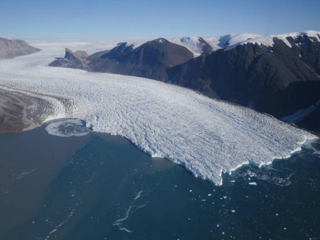 Glacier shape influences susceptibility to melting