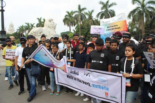 â€˜Walk in the Darkâ€™ organised in Kolkata by IVI and others to raise awareness about avoidable blindness
