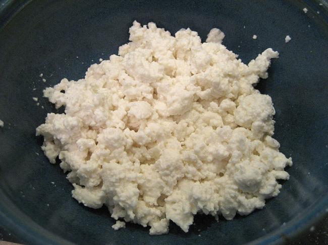 Late night snacker? make it cottage cheese: Suggests study