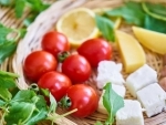 New study confirms Mediterranean diet prevents a leading cause of blindness