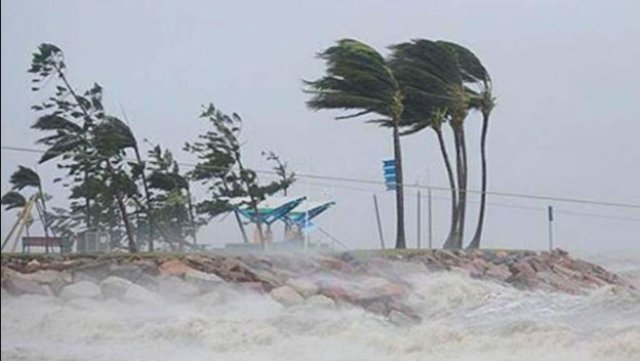Cyclone Titli hits Odisha coast