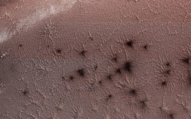 NASA releases image of 'Mars' crawling on Mars surface