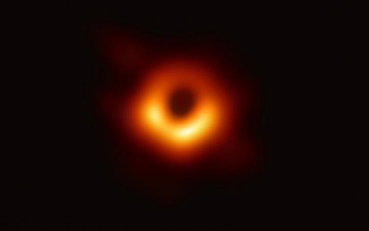 Canada: NASA astronomers capture first image of black hole in Messier 87