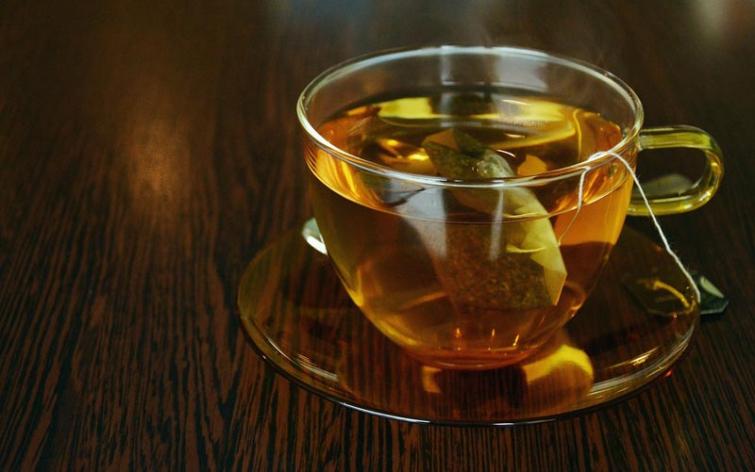 Plastic teabags release billions of microscopic particles into tea: Study