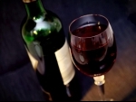 Researchers say weekly bottle of wine has same cancer risk as ten cigarettes